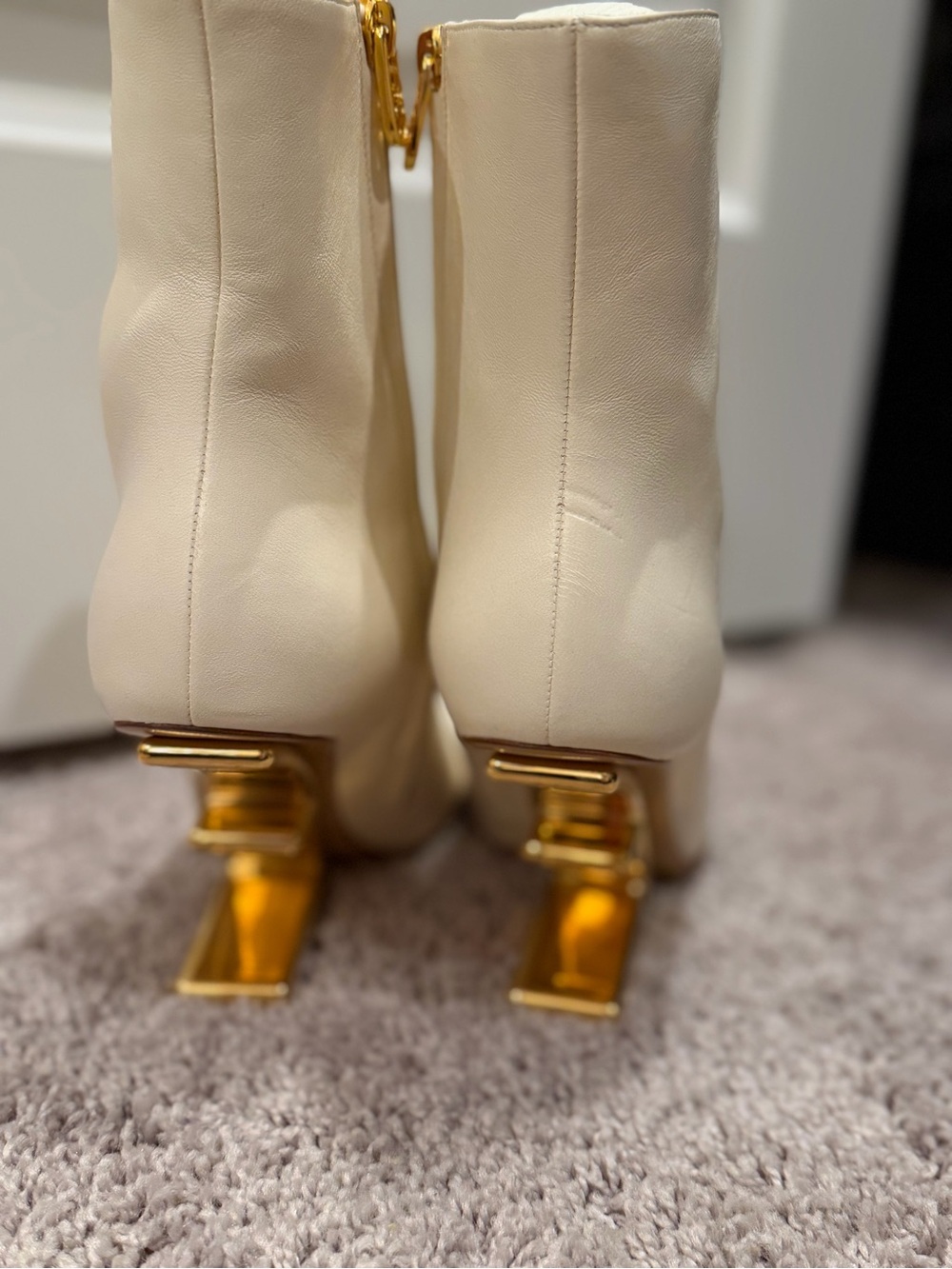 Women’s Cream Ankle Boots fendi leather size 38.5 - Picture 3 of 9